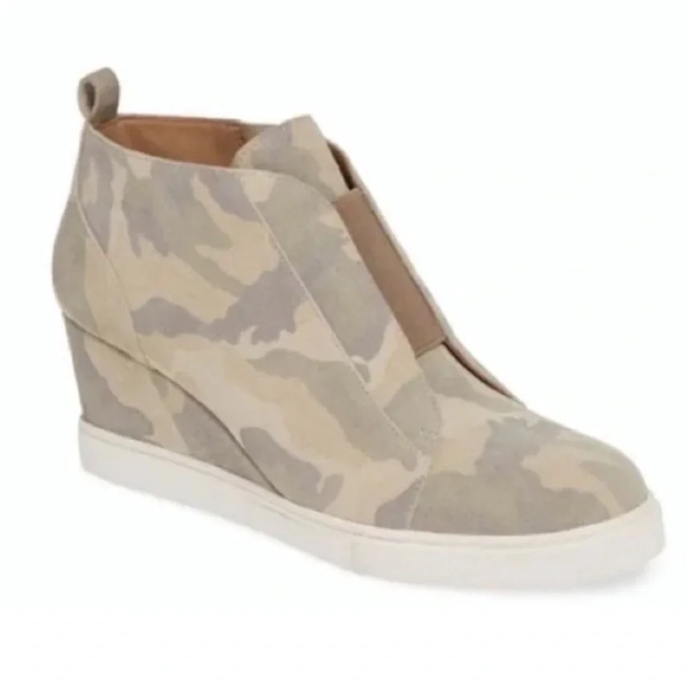 Paolo Tan Camouflage Wedge Sneakers